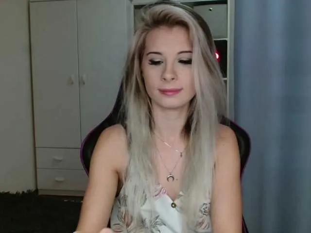 Freechat KristineNatural on BongaCams