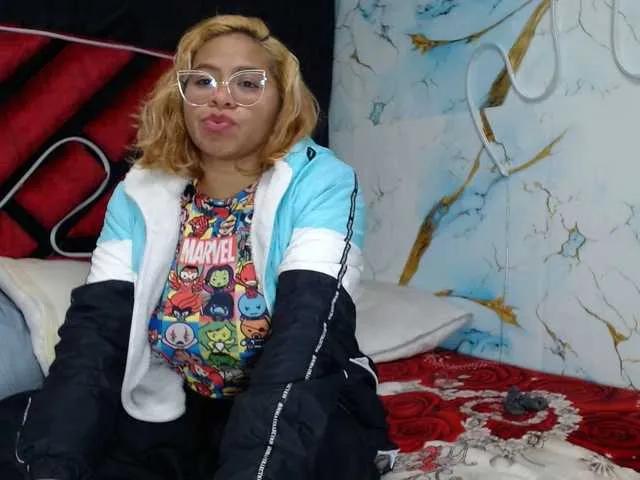 Freechat Latin-caliente on BongaCams