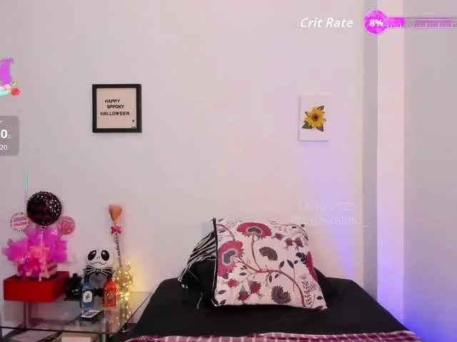 Freechat Lauratoro on BongaCams