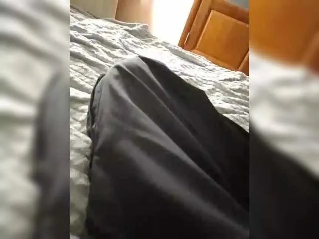 Offline Laylay13 on BongaCams