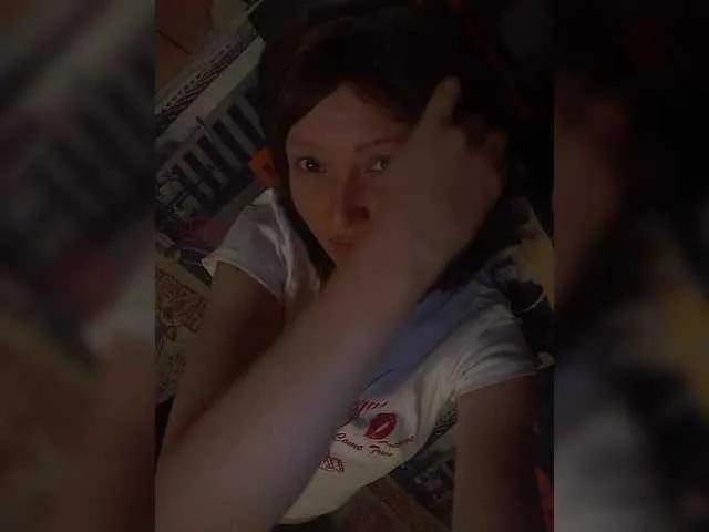 Lena-33 on BongaCams