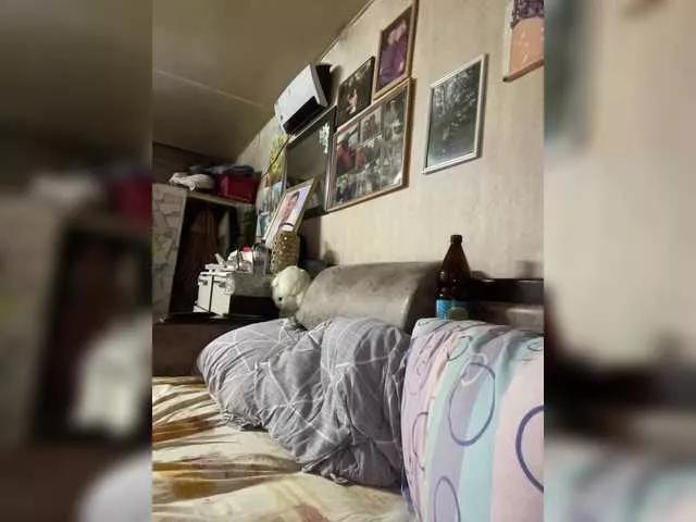 Freechat Letti28 on BongaCams