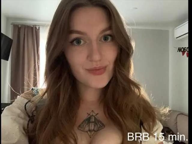 Offline Lianna on BongaCams