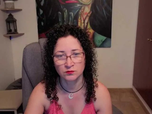 Offline Lilihotlatina on BongaCams