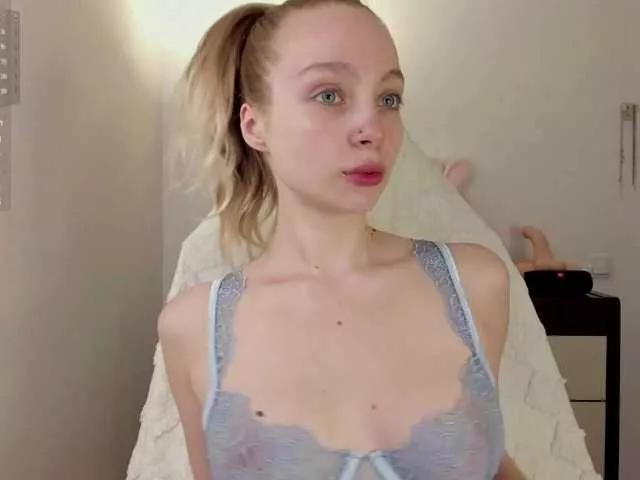 Freechat LISABABYMETAL on BongaCams