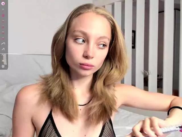 Freechat LISABABYMETAL on BongaCams