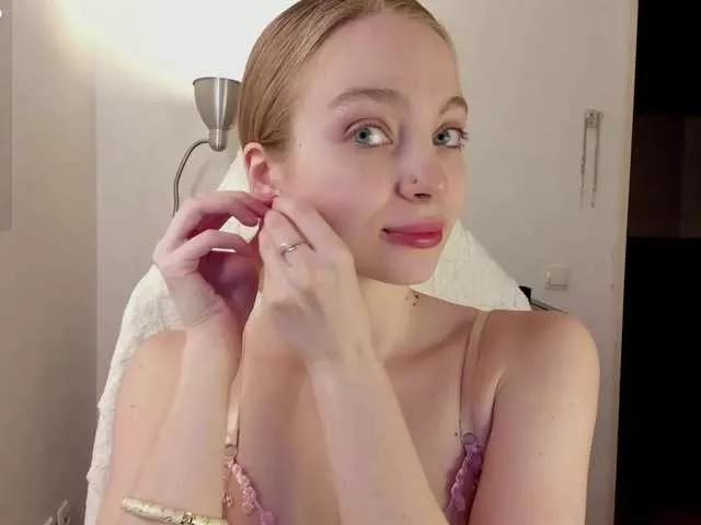 Freechat LISABABYMETAL on BongaCams