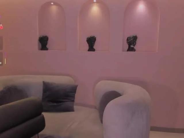 Offline LizzCooper on BongaCams