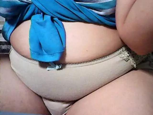 Offline lovelyshantal on BongaCams