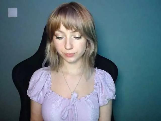 Freechat LuciaLovely on BongaCams