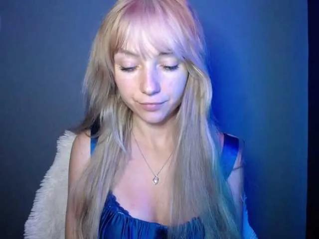 Freechat LuciaLovely on BongaCams