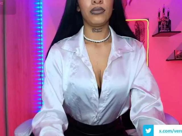 Freechat luciferdevil1 on BongaCams