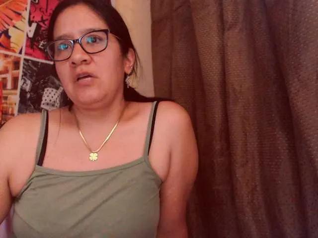 Offline lucyLUxxx on BongaCams