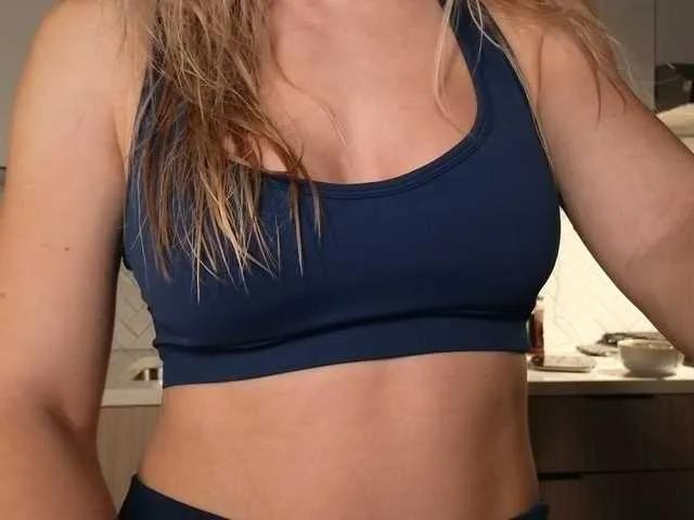 BongaCams LunaBlondSexy is Freechat LunaBlondSexy — See how U STROKE IT your dick in front of me