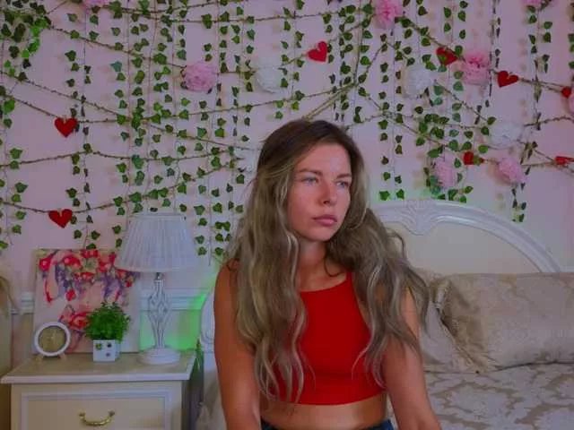 LunaRishi on BongaCams