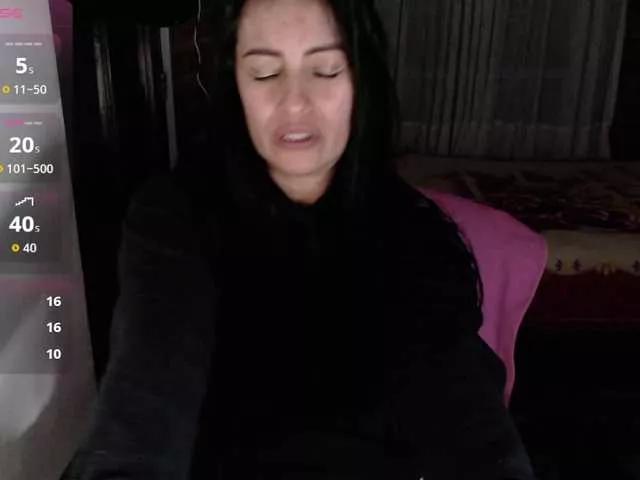 Offline lunaws11 on BongaCams