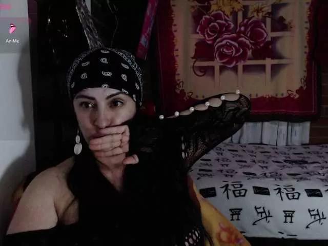 Offline lunaws11 on BongaCams