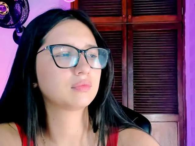 Offline luniverse on BongaCams