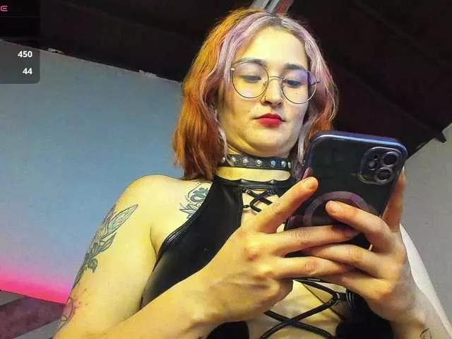 madame-ibby on BongaCams 