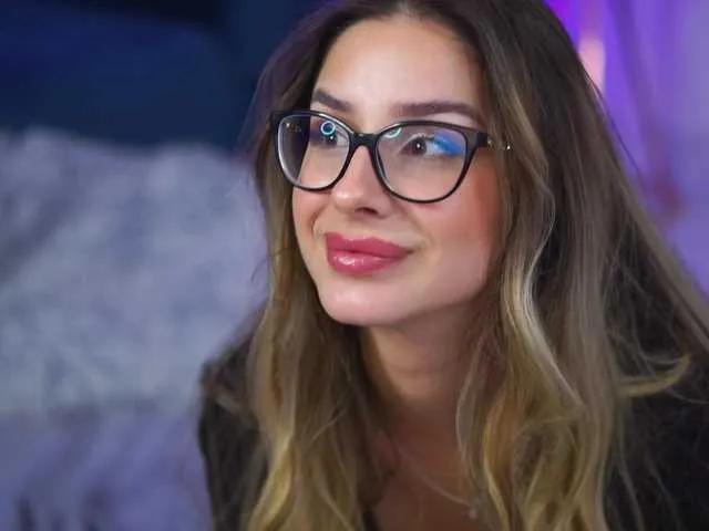 BongaCams MaddieBryggs is Freechat MaddieBryggs — Confident men, slow teasing, naughty compliments, deep eye contact, playful chat, and watching you lose control for me. Oh, and nothing beats the sound of my Lovense buzzing just for you...