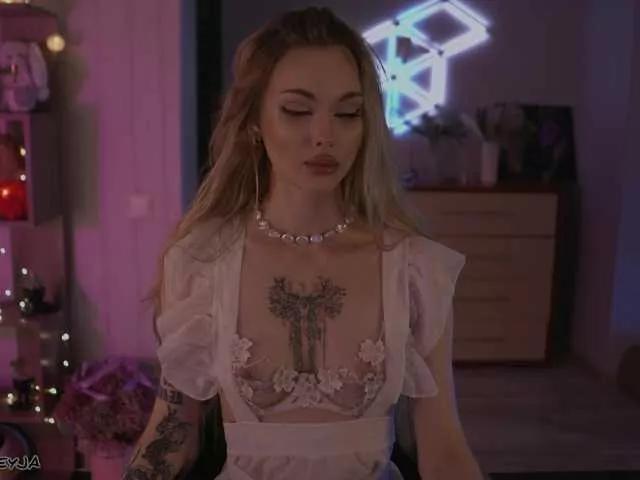 Freechat ManiFreyja on BongaCams