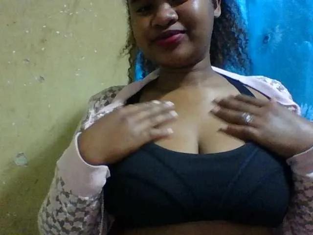 Offline Marie121 on BongaCams