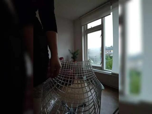 Offline MazyMi on BongaCams