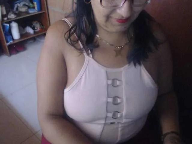 Freechat Meganny2023 on BongaCams