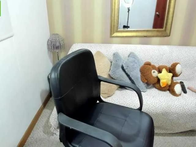 Freechat MerryColin on BongaCams