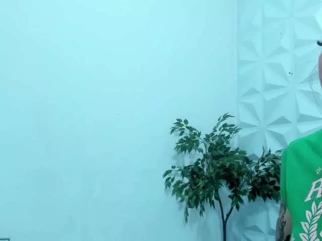 Mia-Collivens on BongaCams