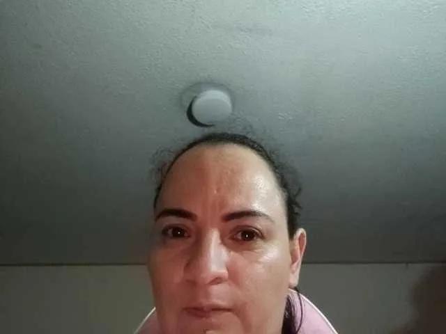 Freechat miaabrownn2 on BongaCams