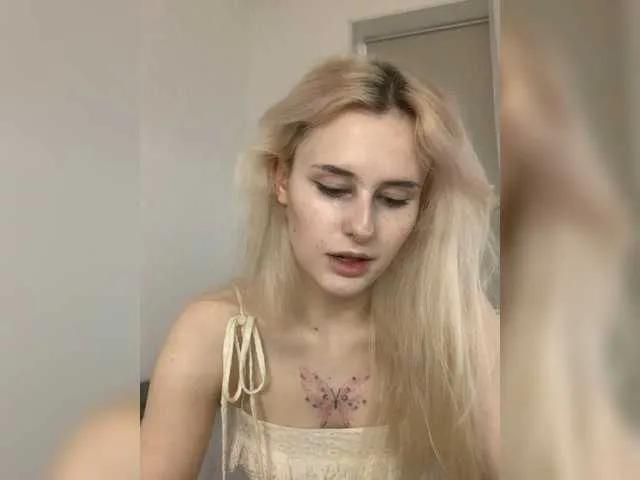 Offline MilaElin on BongaCams