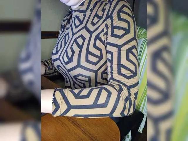 Offline Mira-5a on BongaCams