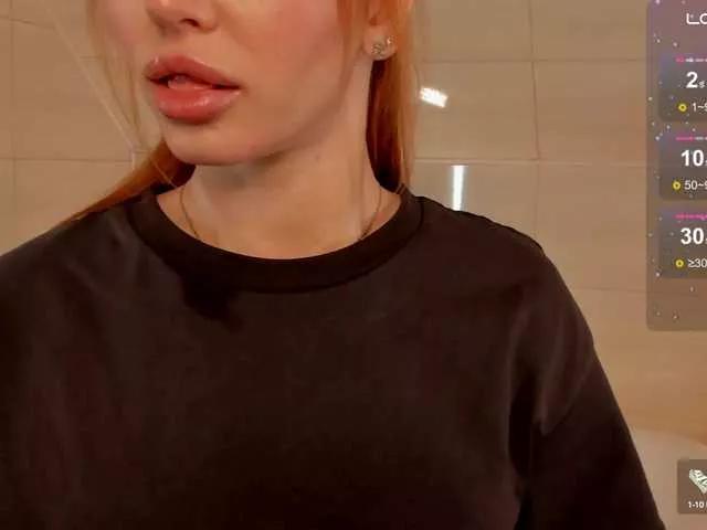 Freechat MissRedFox on BongaCams