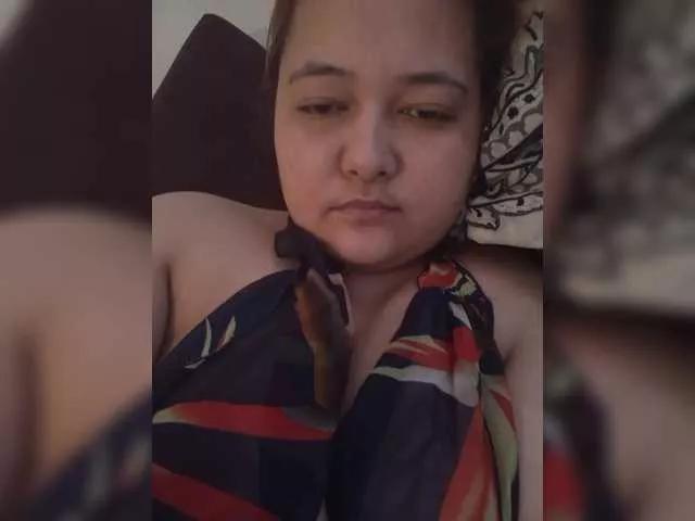 Molly-Janette on BongaCams