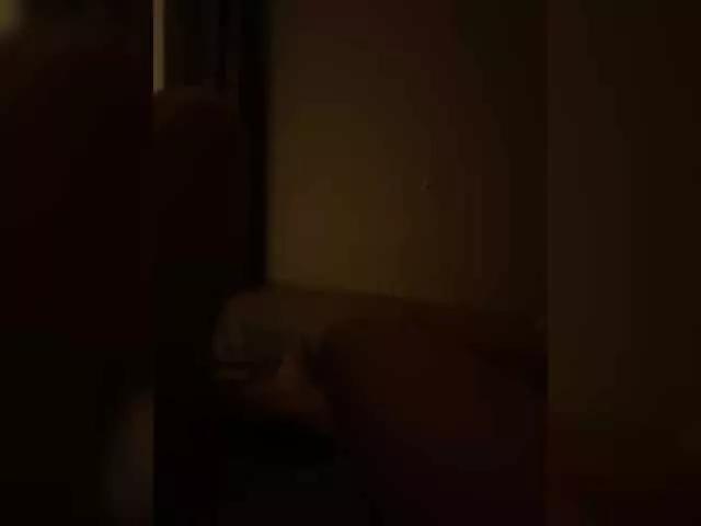 Offline molochnaya000 on BongaCams