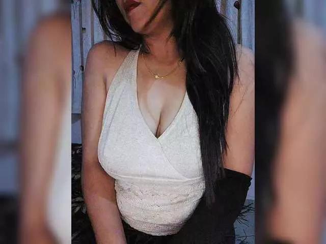 Offline ms-anika on BongaCams