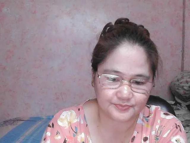 Offline NICEtitspinay on BongaCams