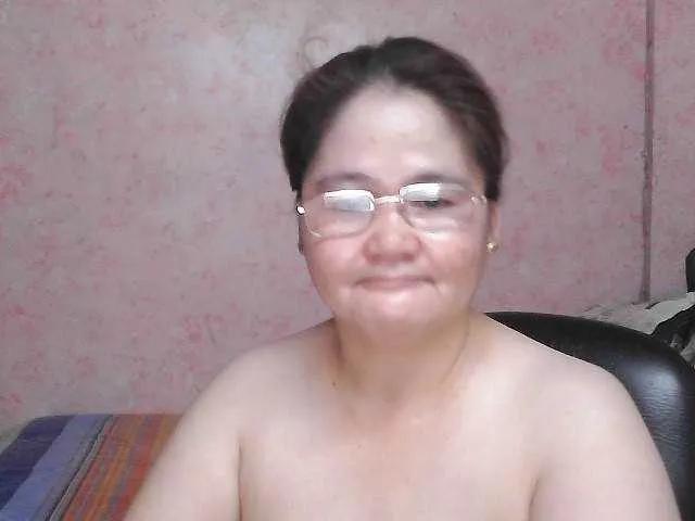 Offline NICEtitspinay on BongaCams