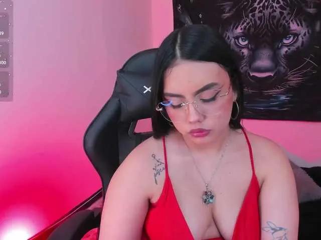 Freechat Nicol-Ruizz on BongaCams