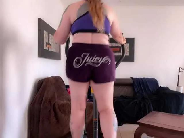 Offline NylonQueen on BongaCams