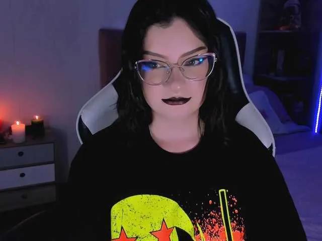 Offline OphelianaRose on BongaCams