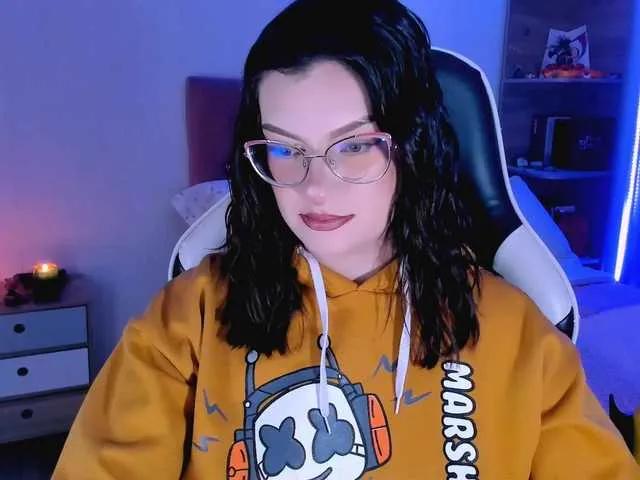 Offline OphelianaRose on BongaCams