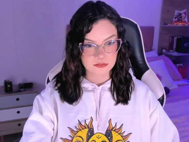 Offline OphelianaRose on BongaCams