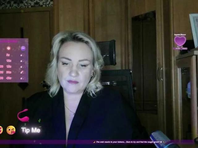 Offline Pavuhi on BongaCams