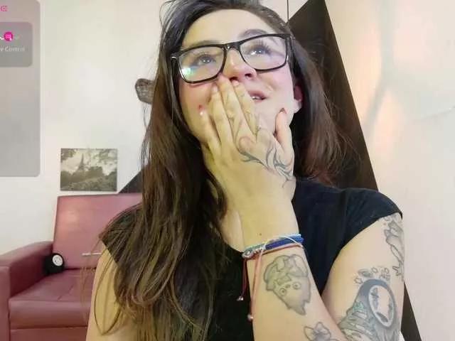 Freechat Perla-Teen on BongaCams