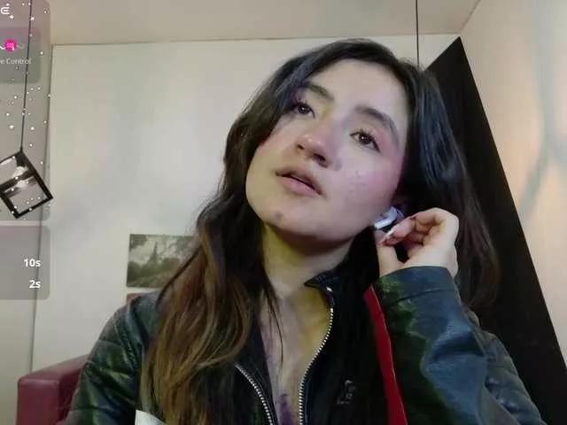 Freechat Perla-Teen on BongaCams