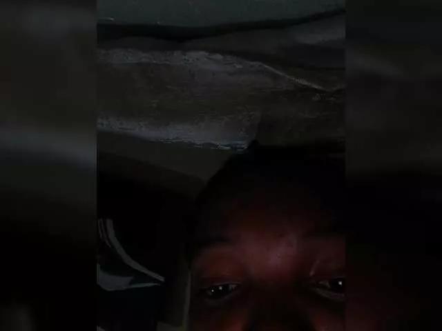 Freechat Petitegoddess on BongaCams