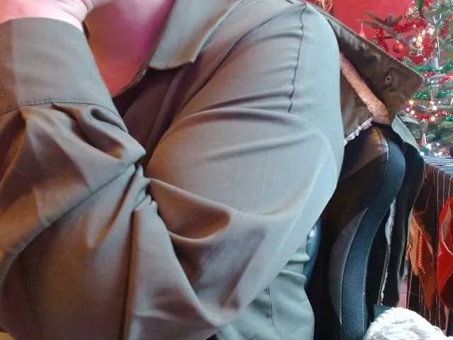 Offline Petitoiseaucoquine on BongaCams