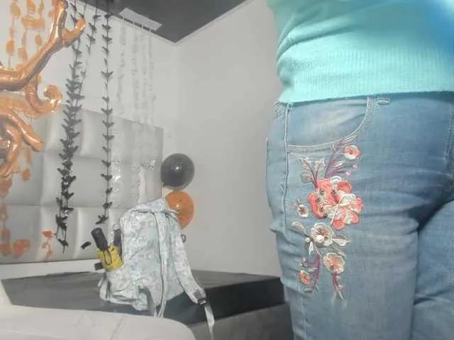 Offline peyton-wat on BongaCams